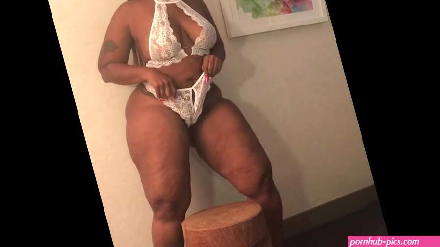 Cherokee Lingerie Big Ass Milf