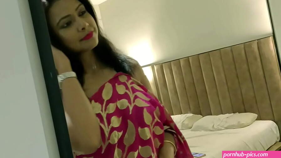 Rich Wife Fantasy Sex with Collage Boy! Hot Erotic Sex
