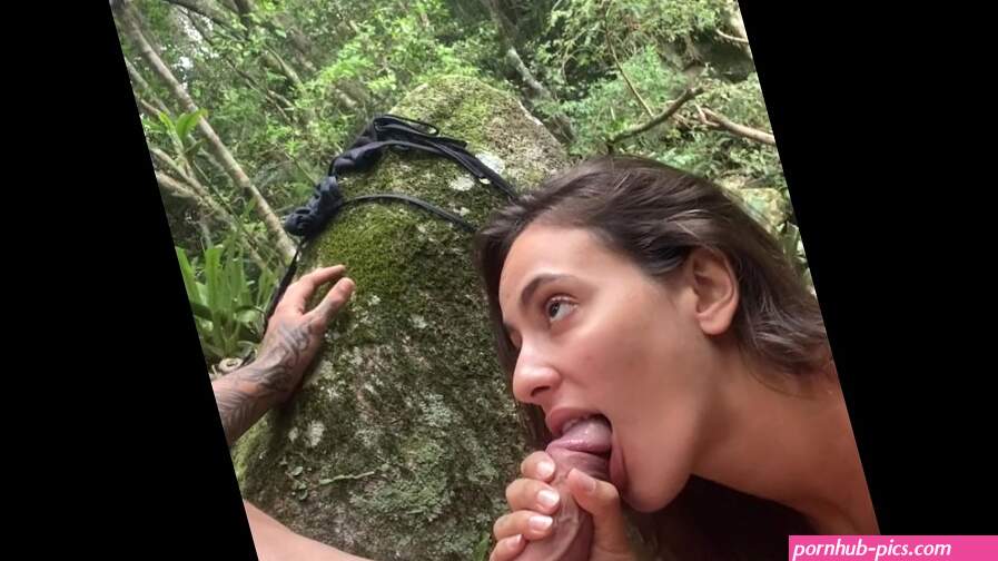 Hot amateur blowjob at nature.