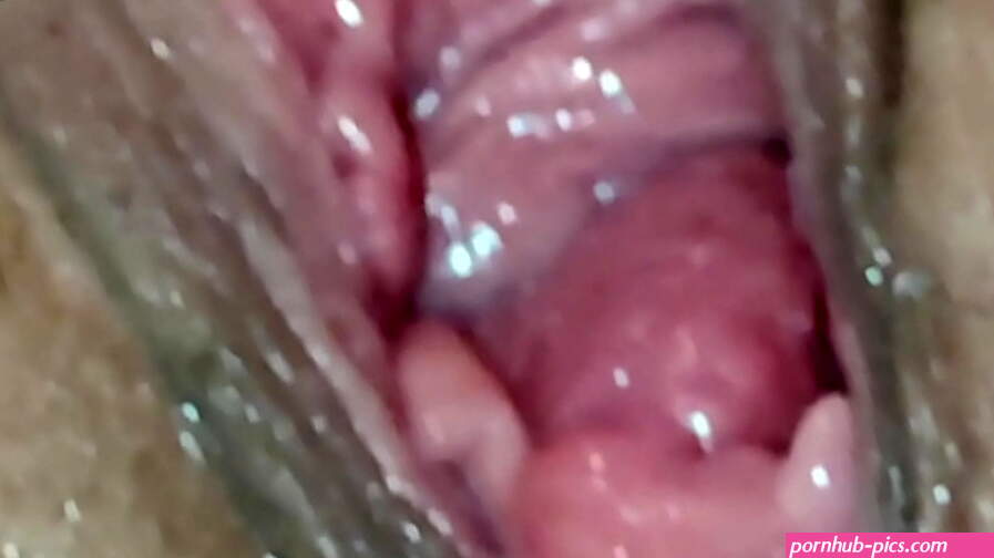 Masturbate Wet Pussy Closeup and see inside me