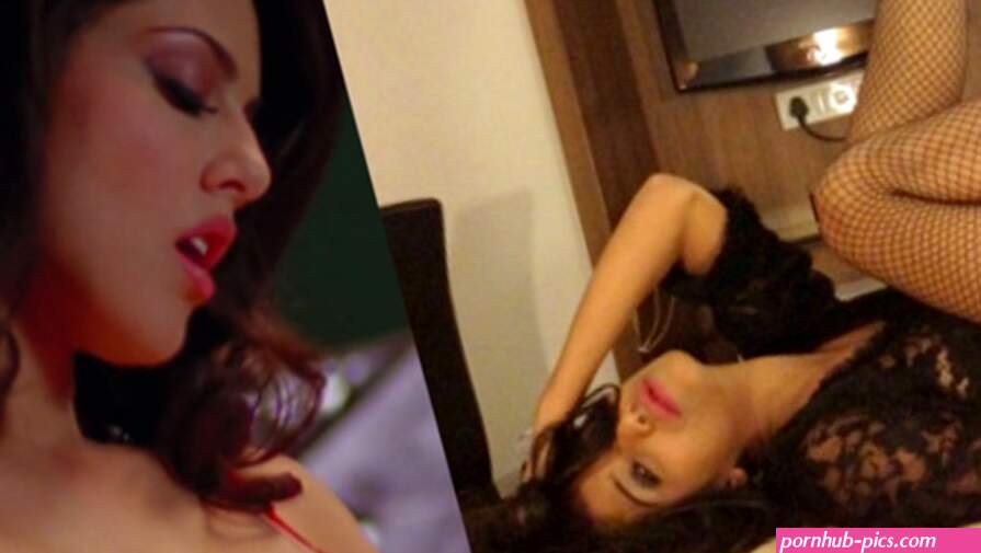 Poonam Pandey Copies Sunny Leones Sex Postures
