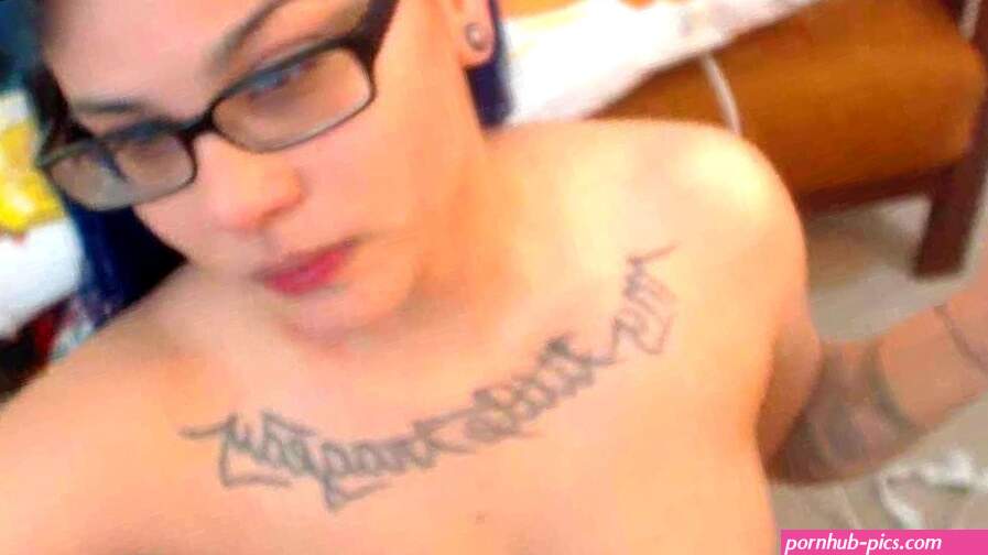 Closeup Squirt Blue Hair Punk With Tattoos Porno Video