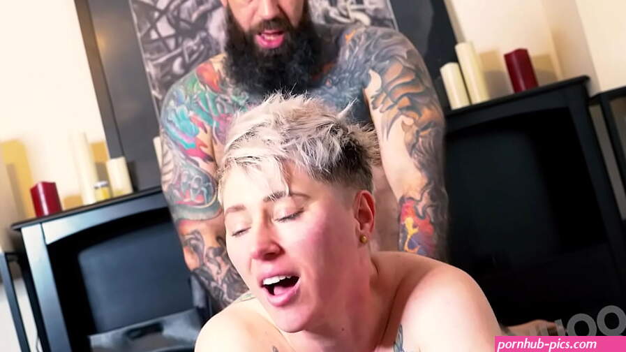 Smooth FtM Fucked by Muscled Bearded Man