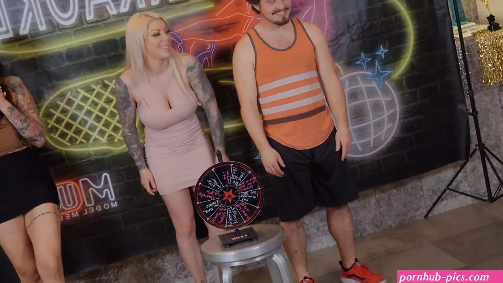Free Fuck Show Porn Videos