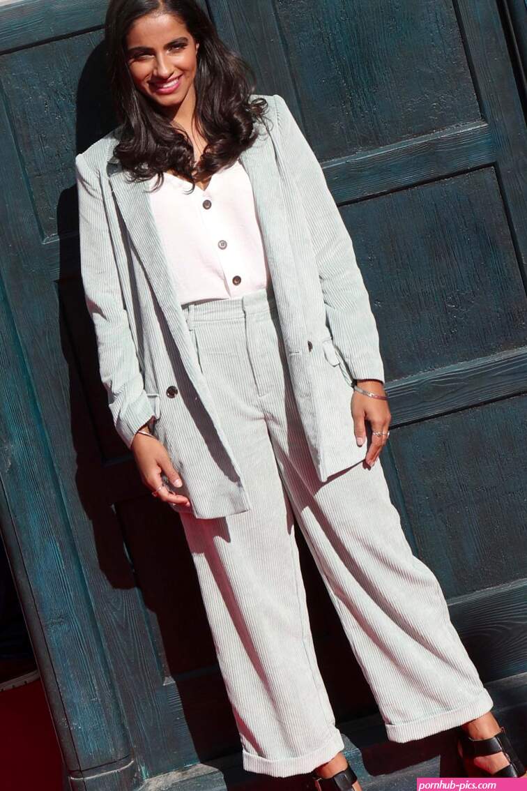 Mandip Gill Sexy