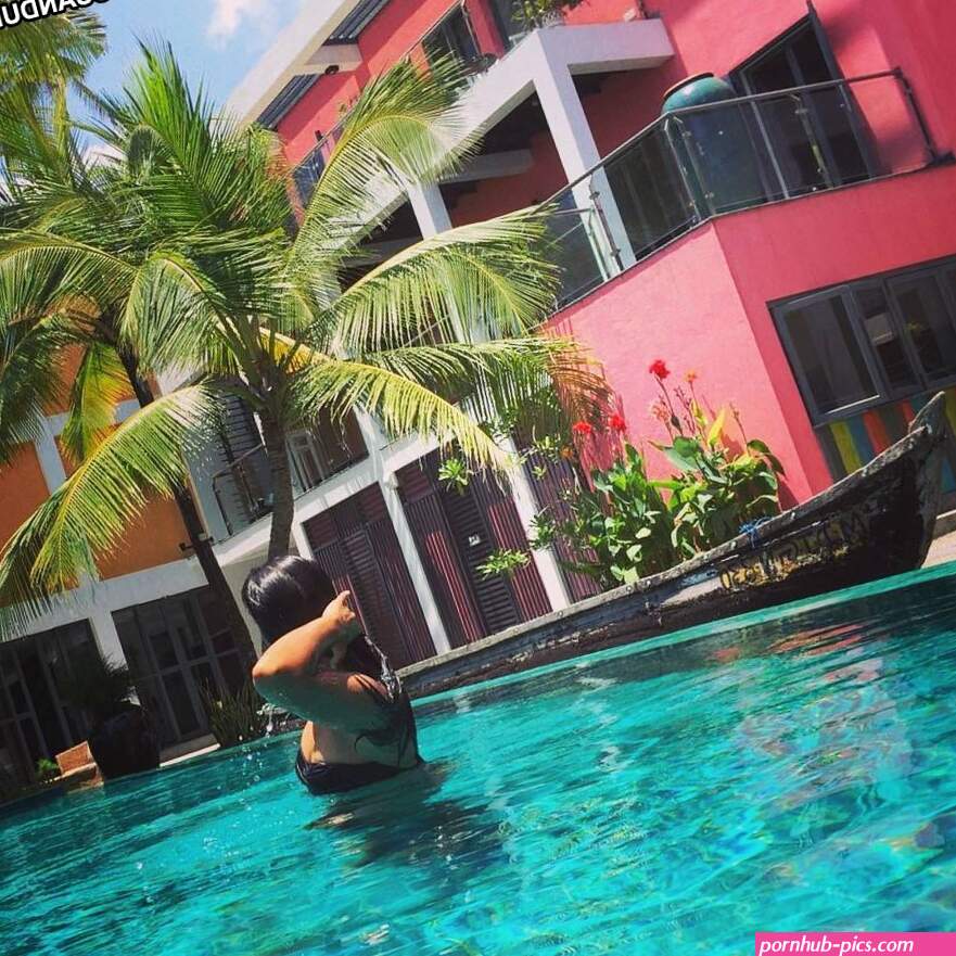 Mandip Gill Doctor Who Celebrity Beautiful Babe Posing Hot Actress Nude Indian India Sexy Sea Videos Doctor Hospital Sex Tv Show Old Indian British