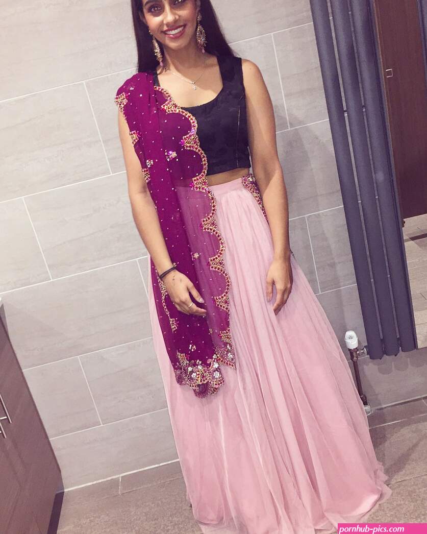 Mandip Gill Doctor Who Celebrity Beautiful Babe Posing Hot Actress Nude Indian India Sexy Sea Videos Doctor Hospital Sex Tv Show Old Indian British