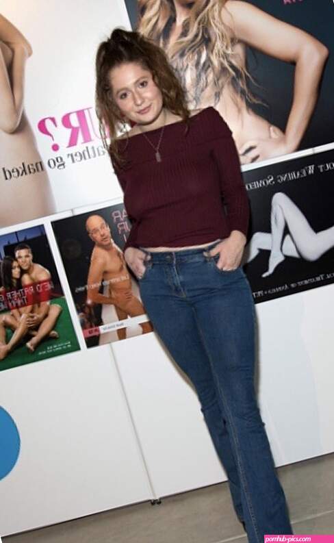 peta naked ambition exhibit last night. nofur rathergonakedthanwearfur