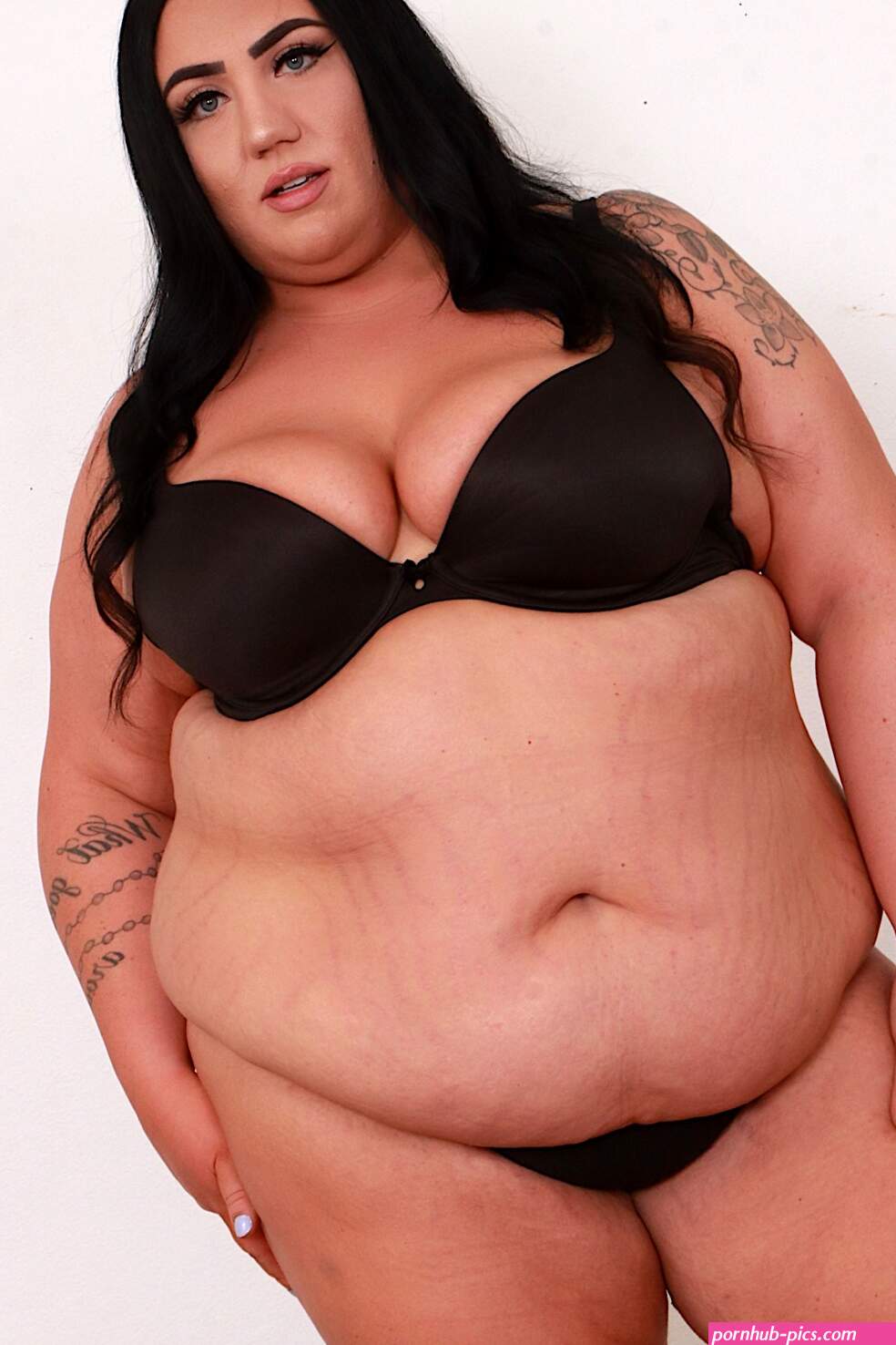 Fat n sexy BBW Madison Dare shows her naked fat body