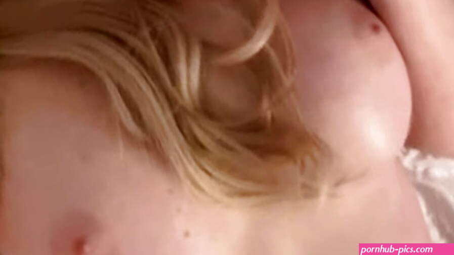 SexySaraxxoo Cam Model: Gratis Live Sex Show Chat