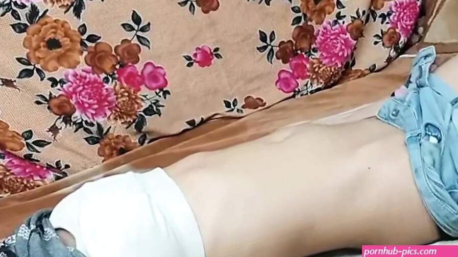 Desi Bhabhi and Devar Sex in Village: Asian Porn feat. Anshika singh