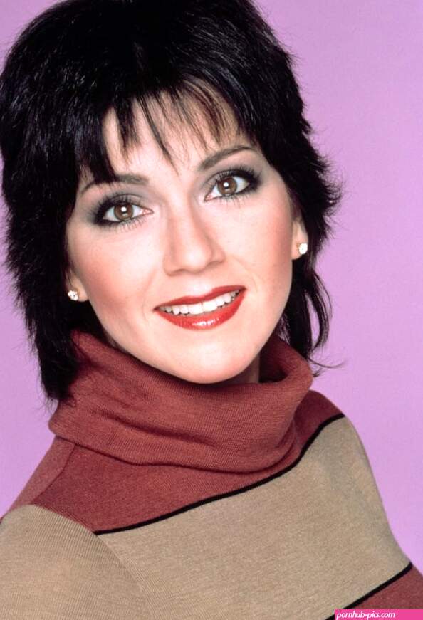 Joyce Dewitt