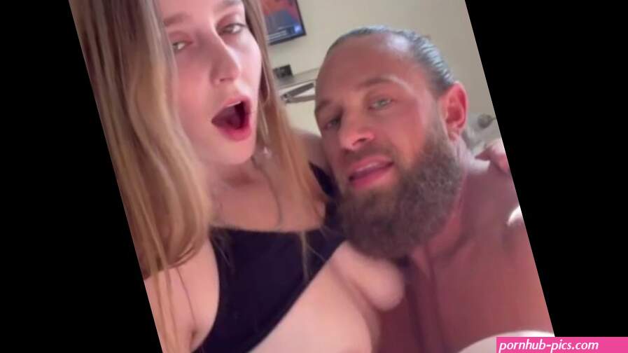 Study break with student teacher turns into spontaneous and random sex