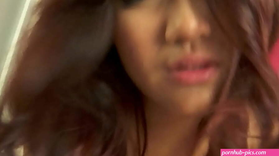18yo Asian Amateur Enjoys Her First Porn Movie