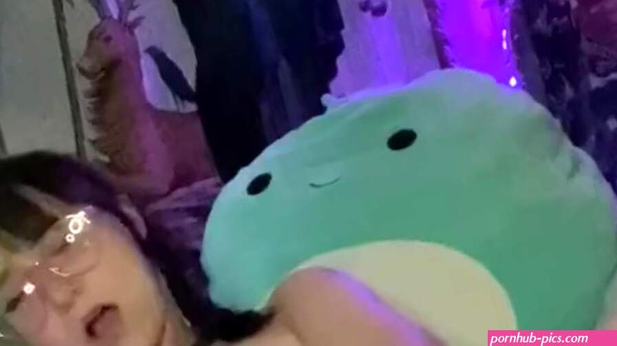 BigTittyGothEgg Ass and Pussy Play