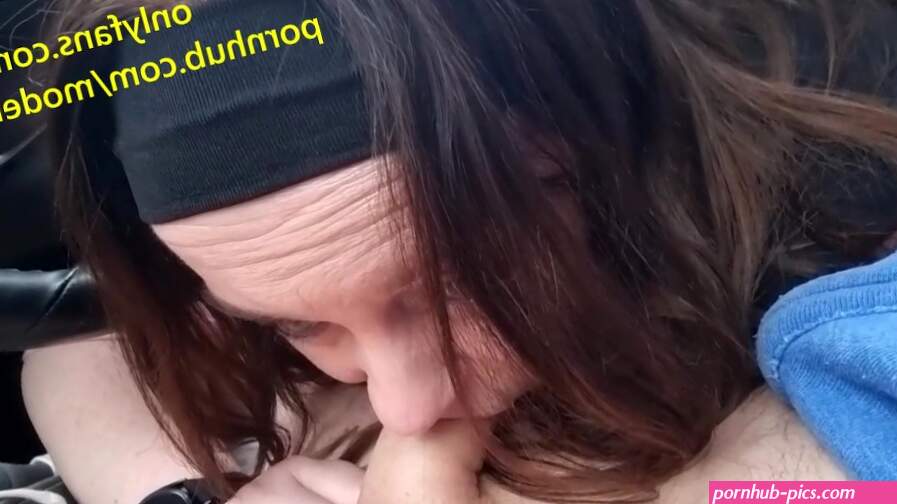 Lunchtime BlowJob in the Office Carpark