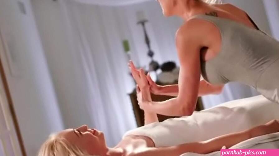 Amazing lesbian babes Brandi Love Lyra Law enjoy sensual sex massage for intense orgasms