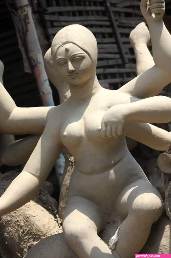 A finished sculpture of Durga on her mount the lion 2018 sculptures made of clay 3456x5184px