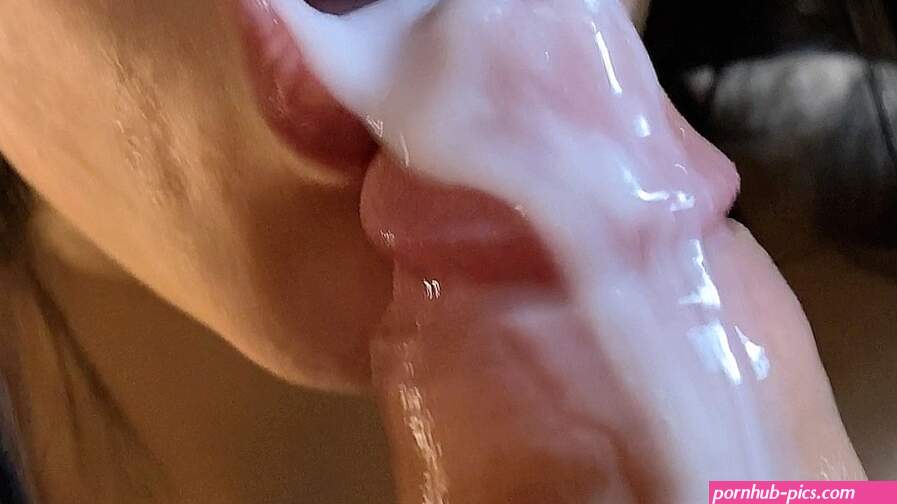 Beste pijpbeurt ooit gemaakt super enorme kloppende orale creampie