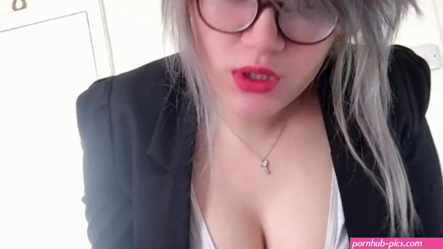 HETE 4 LEERKRACHT SEXED LESSEN PLEZIER POV AFLEVERING 2 BLOWJOBS PREVIEW