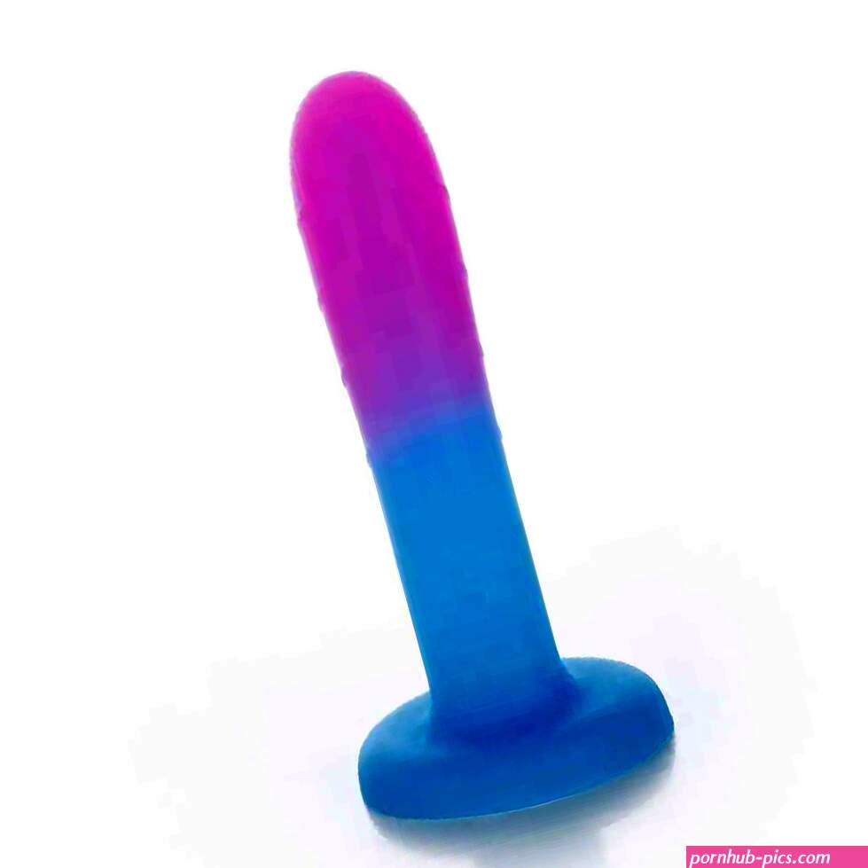 SHOWER SUCTION DILDO SENSE