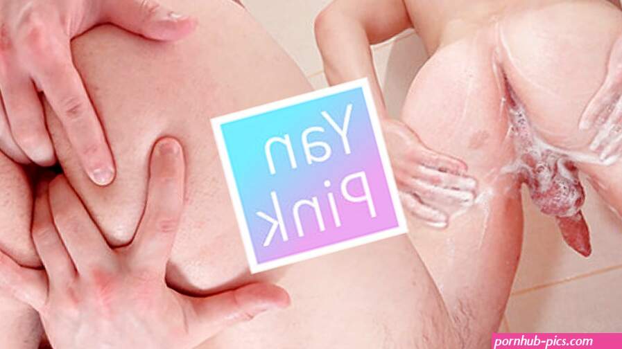 Washing my sweet ass and fingering my Pink Anal