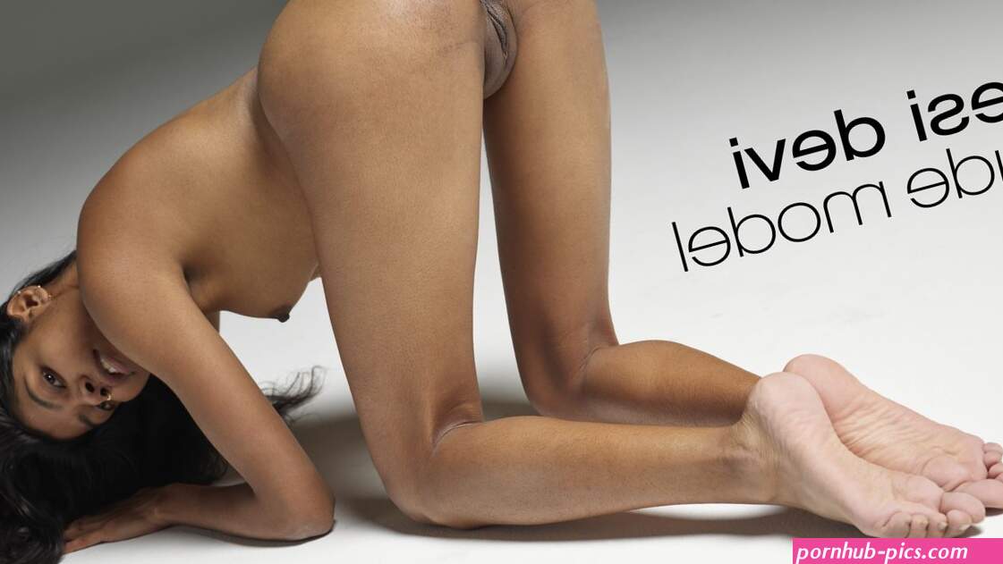 Desi Devi nude model