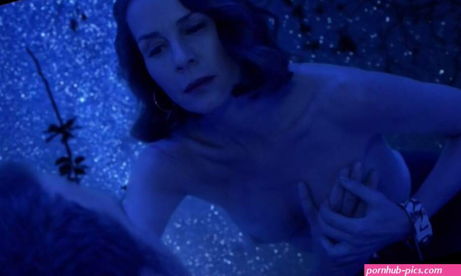 Embeth Davidtz nude pics page