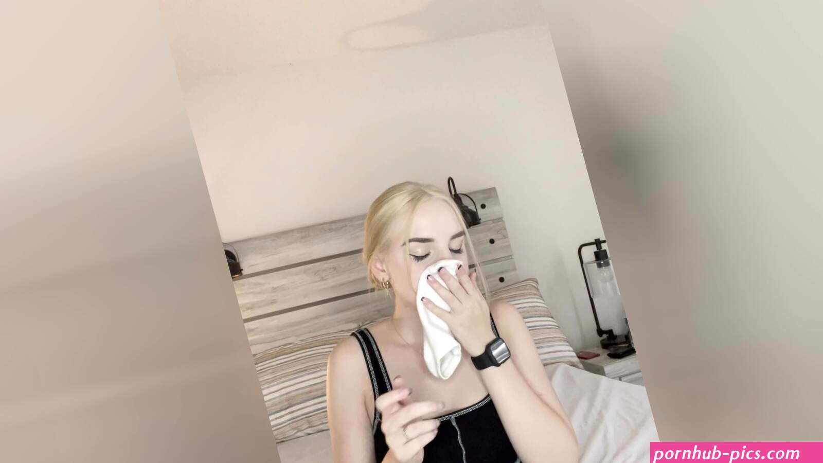 gracefulgracexo feet joi of a blonde teen