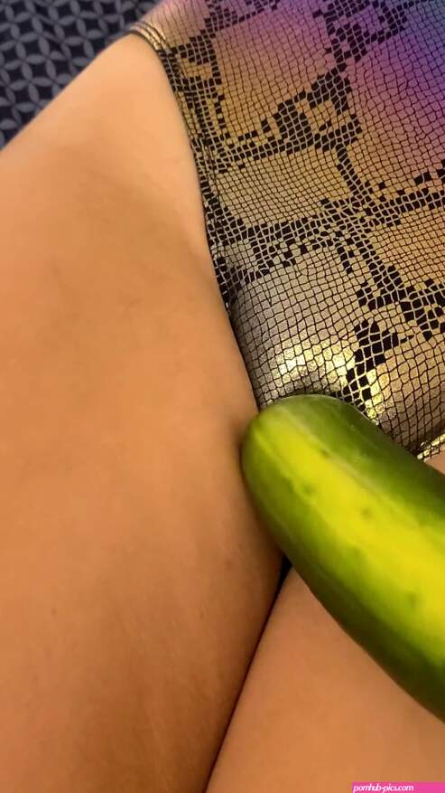 Cucumber in Pussy and Ass ft. Refillmeasyouwant by Refill Me as You Want: Bikini Food Anal Masturbation Vibrator Female Masturbation Porn