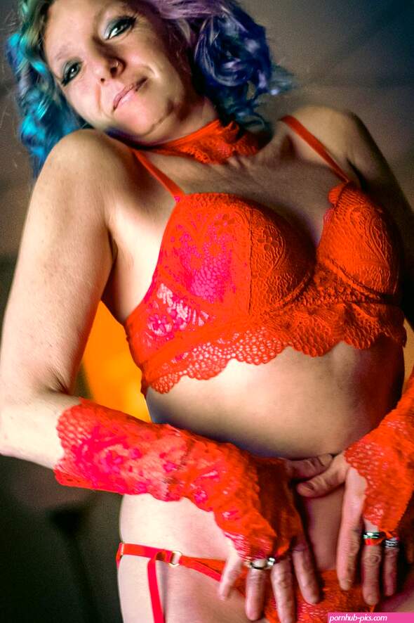 Country MILF MilfCountry Posts X