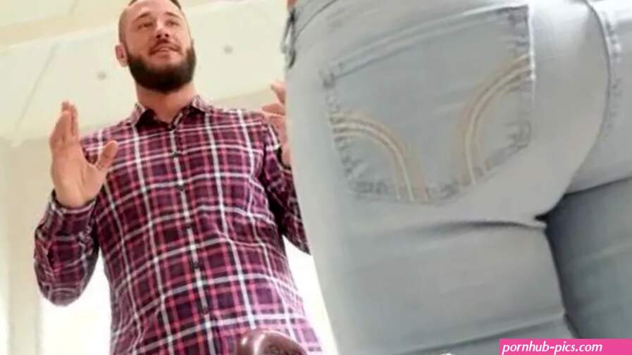 I like being fucked in the ass its what I enjoy the most!!