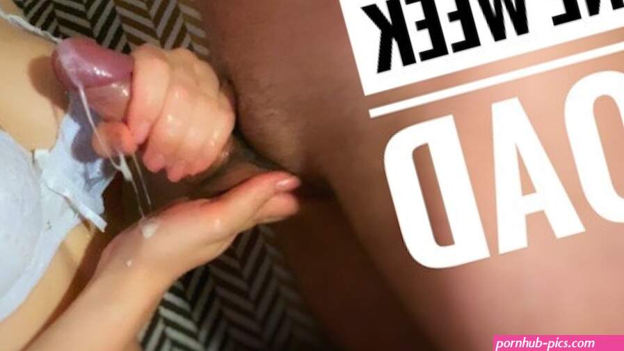 Fast Handjob with Cum on Titts