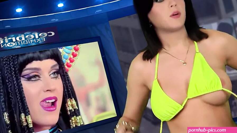 Katy Perry Strips just for You: Celebrity Celebrity Porn