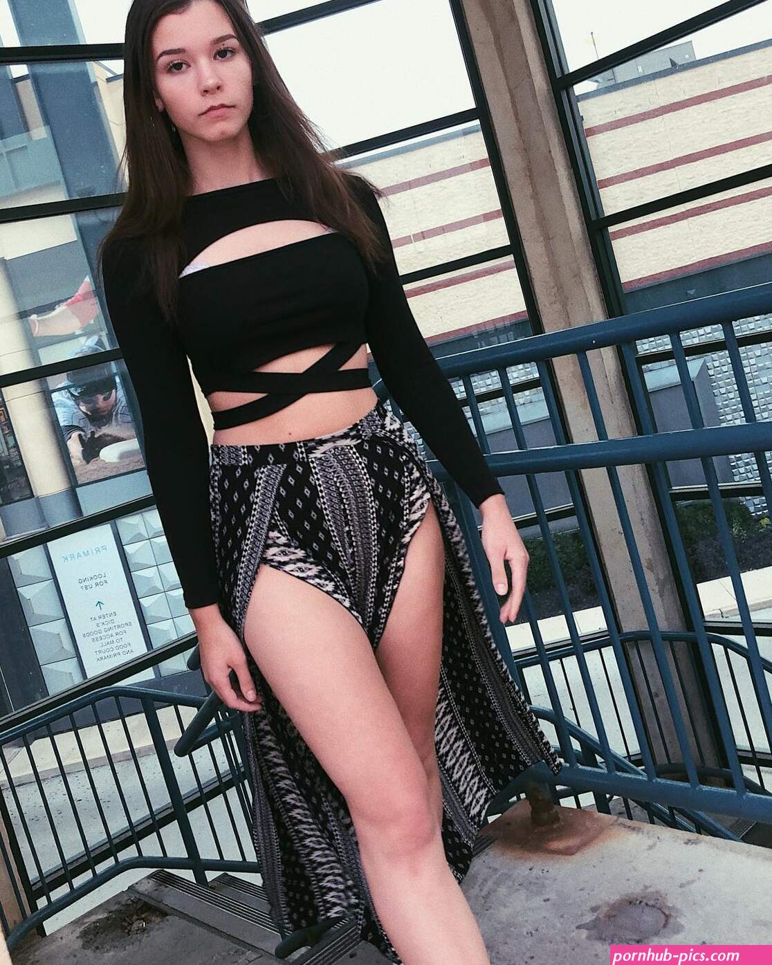 Nikki Woods