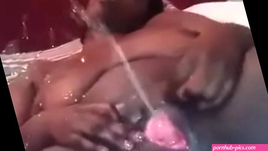 Ebony girl squirting