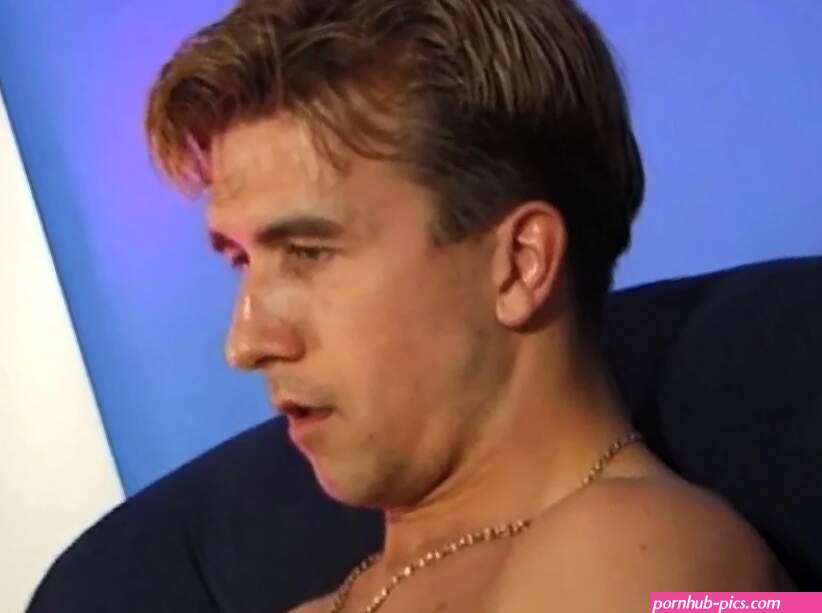 Shy Chris Naked and Horny gay porn video on Clairprod
