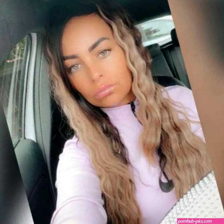 SI WIFE DEBORAH BEING EXPOSED