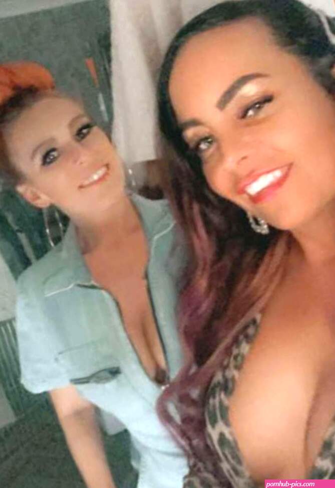 SI WIFE DEBORAH BEING EXPOSED