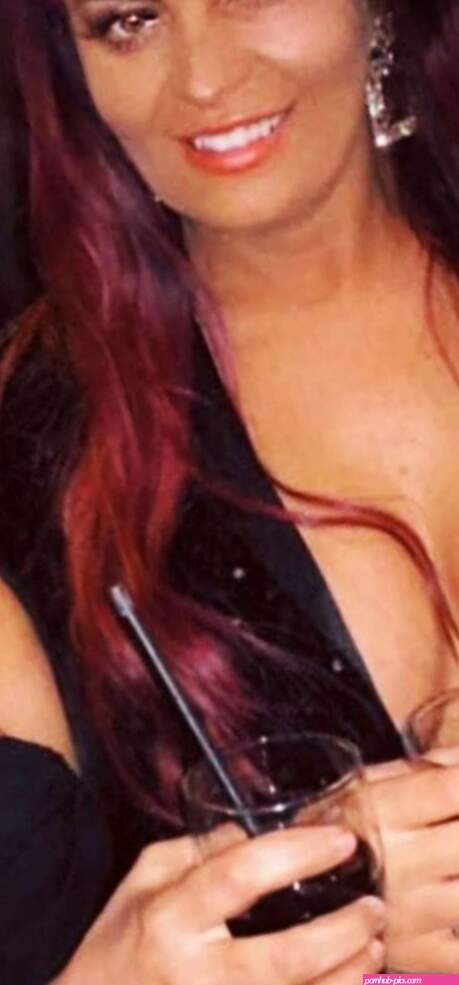 SI WIFE DEBORAH BEING EXPOSED