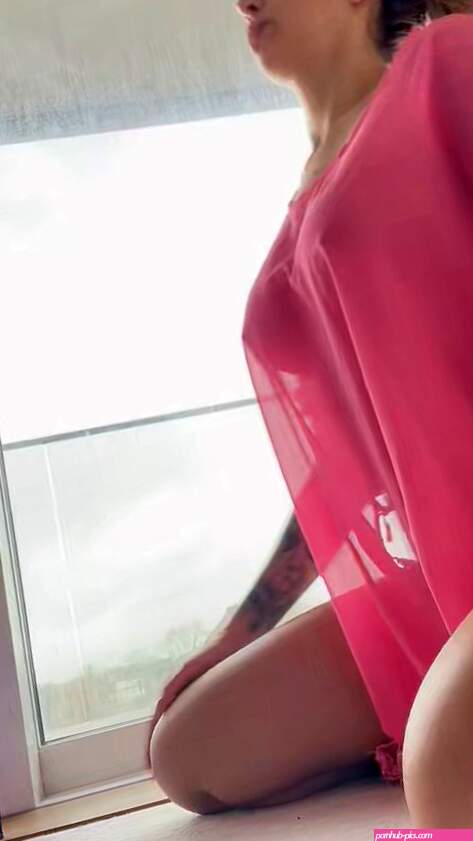 Tina Kisss Video on X