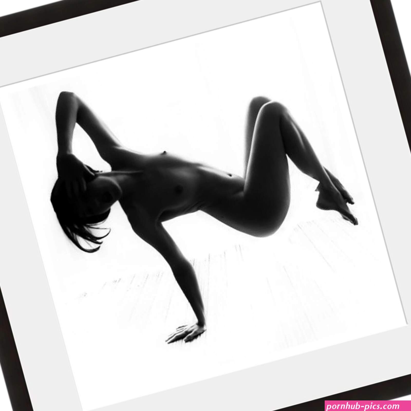 Nude Silhouette I