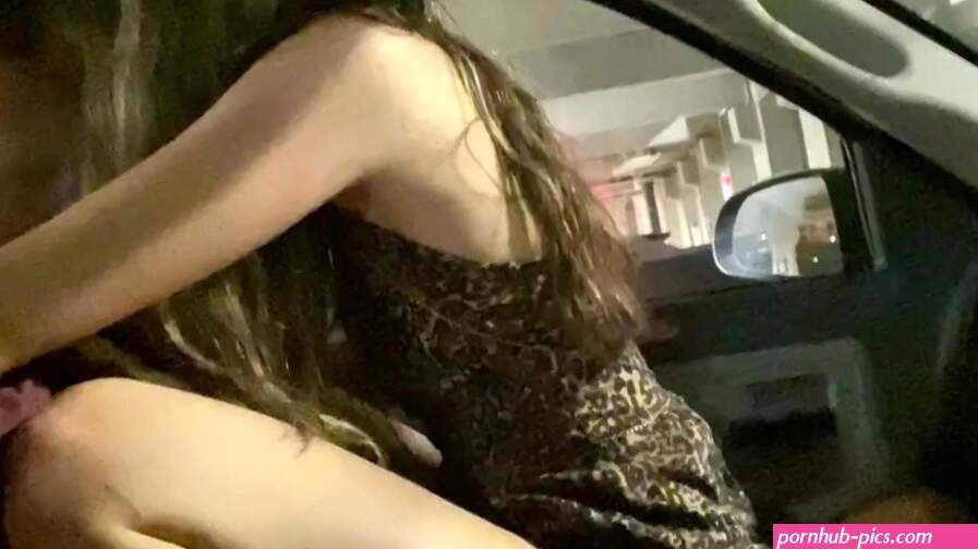 80 Girlfriend Riding Me in the Parking Garage After Dancing