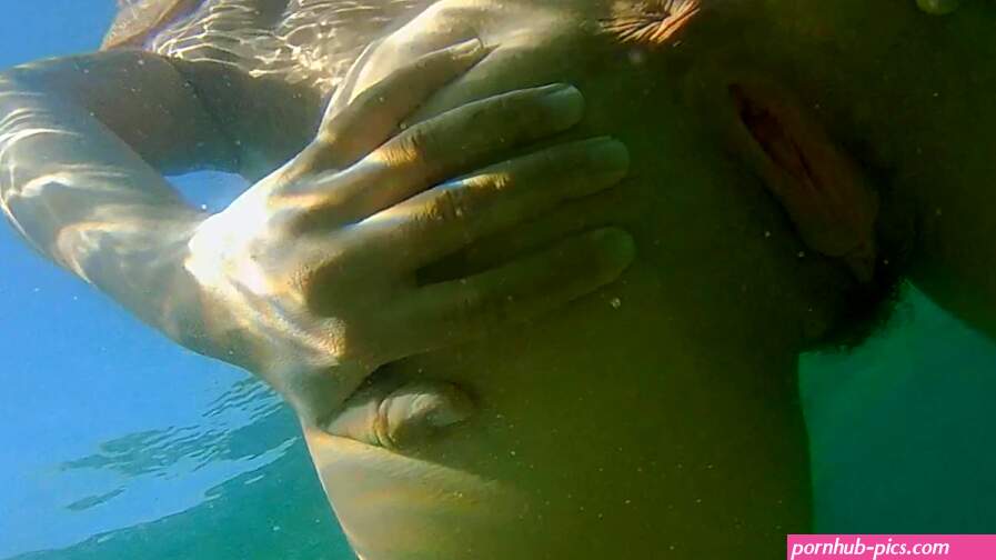TOTALY NAKED Underwater RIsky swim with my new friends