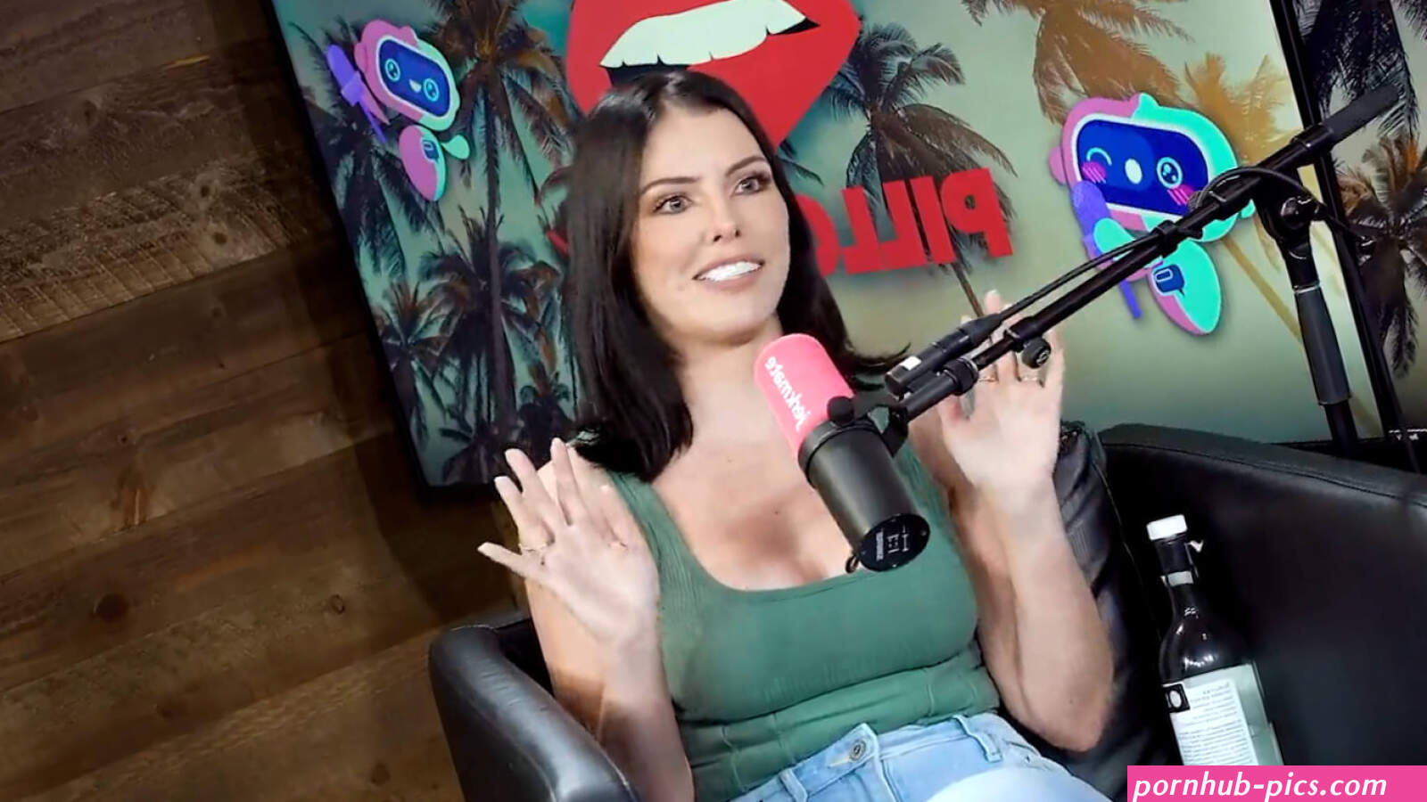 ADRIANA CHECHICK ADAM22 x Pillow Talk