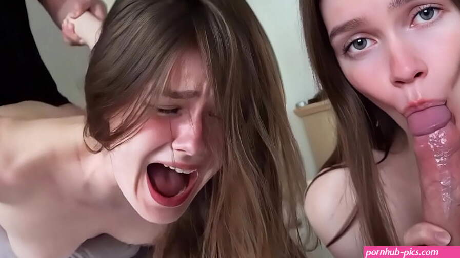 18 Yo Slut Loves it ROUGH!