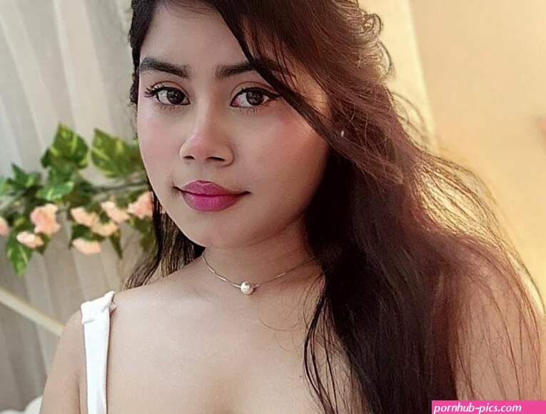 Itsamesha Cam Model: Free Live Sex Show Chat
