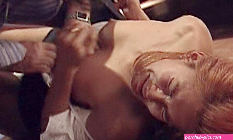 Naked Andrea Lpez in Sexo mentiras y muertos ANCENSORED