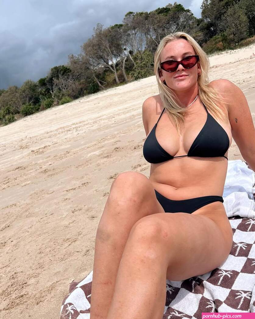 Jaime Chapman Nude Pictures and Biography