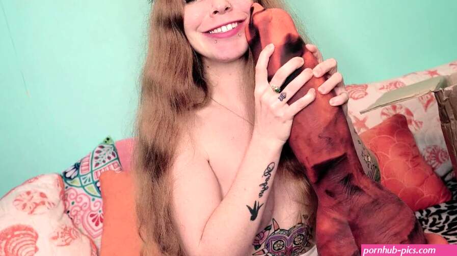 Delphoxi extreem massieve Taboo XL dildo uitpakken van JohnThomasToys